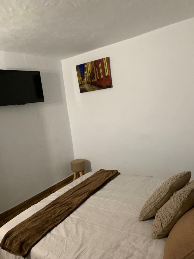 Valtisya Pool And Airport Country house